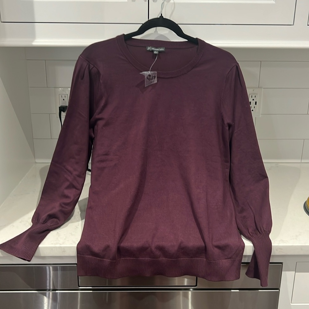 Adrianna Papell - size large - beautiful, puff sleeve sweater